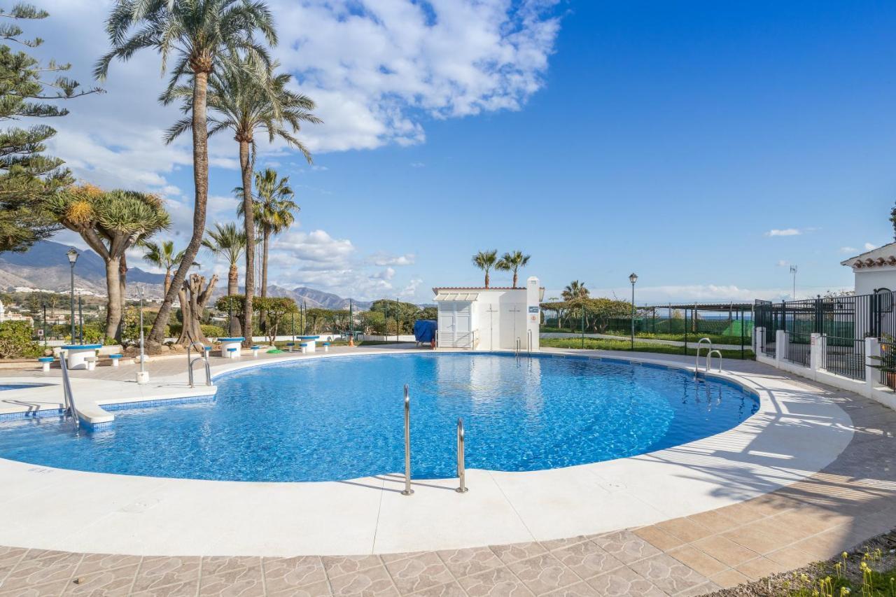 Casa Bonita-Overlooking The Sea Nerja Bagian luar foto